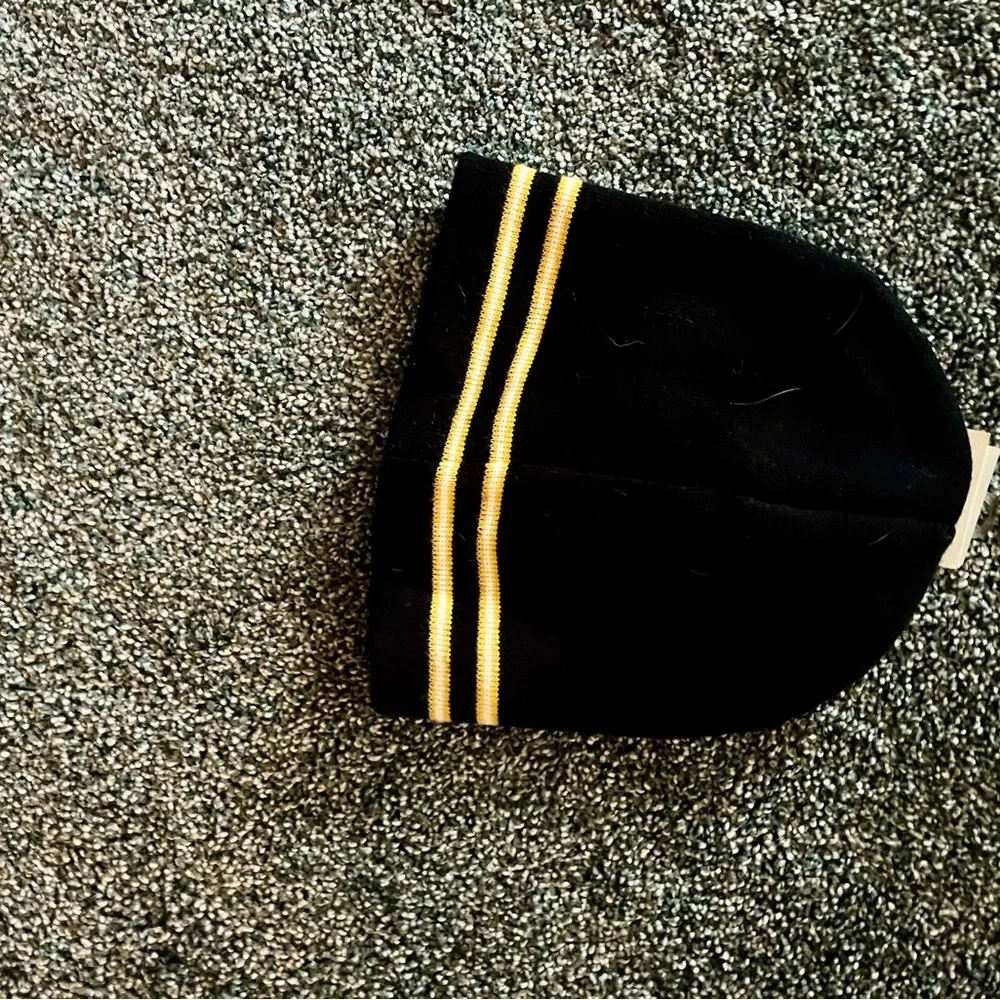 Steelers hat - Picture 2 of 3